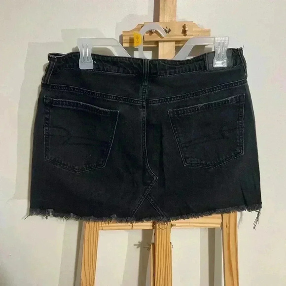American Eagle Outfitters mini skirt, black distressed size 12 ￼ - Picture 3 of 7